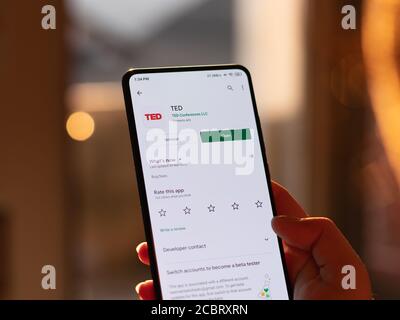 Assam, indien - Augest 15, 2020 : TED Talks-Logo auf dem Telefonbildschirm. Stockfoto