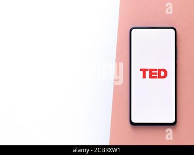 Assam, indien - Augest 15, 2020 : TED Talks-Logo auf dem Telefonbildschirm. Stockfoto