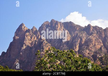 Gorges de la Spelunca im Süden Korsikas Stockfoto