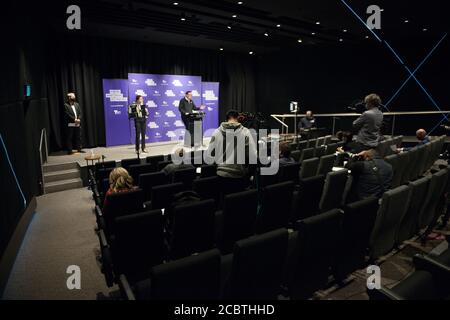 Melbourne, Australien, 15. August 2020, Victorian State Premier Daniel Andrews führt die tägliche Pressekonferenz, wo er Medien und die Menschen des Staates Victoria über die Bemühungen, die Ausbreitung des Corona-Virus in Australiens zweitbevölkerungsreichsten Staat einzudämmen aktualisiert. Kredit: Michael Currie/Alamy Live Nachrichten Stockfoto