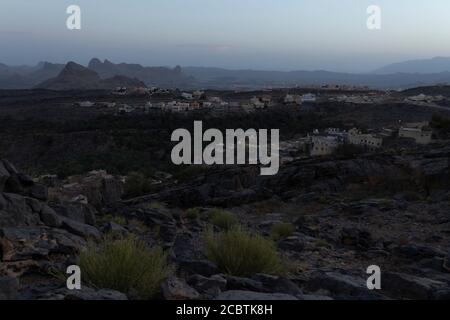 Misfat al Abreyeen, Nizwa Oman, 24. April 2015 - ist ein einzigartiges Bergdorf 1,000 m über dem Meeresspiegel auf den Bergausläufern der Umgebung Stockfoto