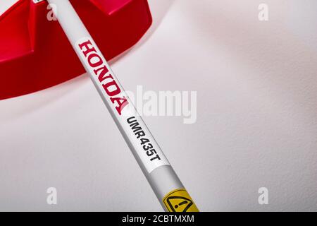 Pranburi, Thailand - 13. August 2021 : „illustrative Editorial“ Bild von Honda umr435t Grass Trimmer stickwhich was made of Edelstahl in Theil Stockfoto