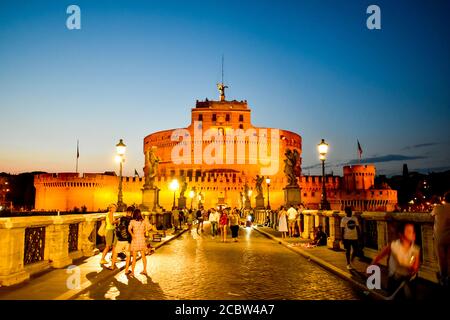 Engelsburg und Ponte Sant Stockfoto