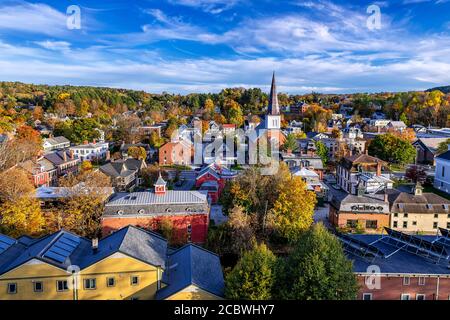 Herbstliche Stadtansicht der Innenstadt von Montpelier, Vermont, USA. Stockfoto