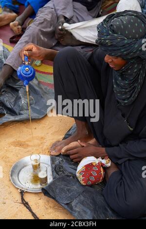 Niger. Teezeremonie, Tuareg Völker. Stockfoto