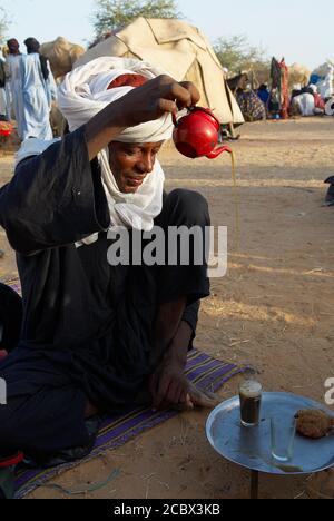 Niger. Teezeremonie, Tuareg Völker. Stockfoto