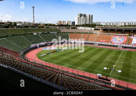 Salvador, Brasilien. August 2020. Bahia und Red Bull Bragantino, gehalten an diesem Sonntag (16), in einem Spiel gültig für die 3. Runde der brasilianischen Meisterschaft 2020, ein Spiel im Pituaçu-Stadion, in Salvador, Bahia, Brasilien. Quelle: Tiago Caldas/FotoArena/Alamy Live News Stockfoto