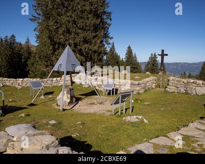 Älggi-Alp in der Gemeinde Sachseln, Obwalden in den Schweizer Alpen. Das geographische Zentrum der Schweiz. Tourismus. Touristenattraktion. Stockfoto