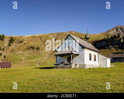 Aelggi, in den Schweizer Alpen. Das geographische Zentrum der Schweiz, Schweizer Alpen. Tourismus. Kapelle. Kirche.Touristenattraktion Stockfoto