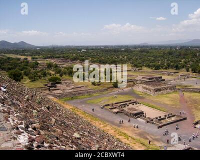 Gesamtansicht der antiken Stadt theotihuacan in Mexiko Stockfoto