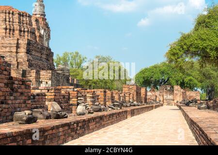 Ayutthaya, Thailand - WAT PHRA RAM in Ayutthaya, Thailand. Es ist Teil des Weltkulturerbes - historische Stadt Ayutthaya. Stockfoto