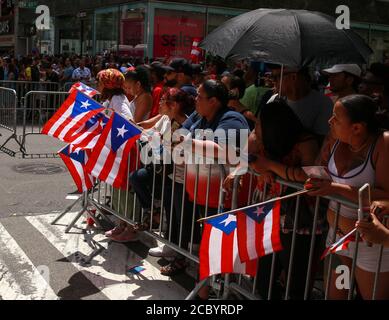 New York Städte jährliche Puerto Rican Day Parade auf 5th ave. Manhattan. Stockfoto