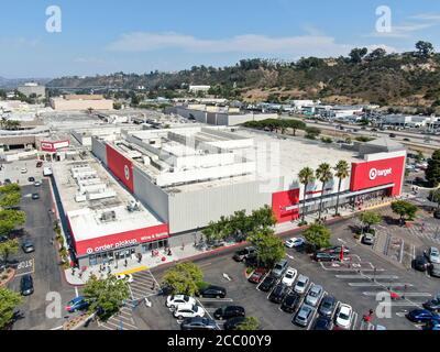 Zielgruppe: Einzelhandelsgeschäft. Target verkauft Haushaltswaren, Bekleidung und Elektronik. San Diego, Kalifornien, USA, 16. August 2020 Stockfoto