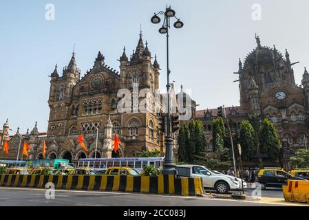 Mumbai, Indien - 22. November 2019: Chhatrapati Shivaji Terminus Bahnhof (CSTM), ist ein historischer Bahnhof und ein UNESCO-Weltkulturerbe Stockfoto