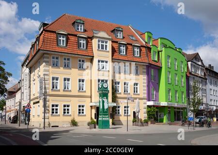 Persiluhr Uhr und Hotel an der Persiluhr, Lünen, Ruhrgebiet, Nordrhein-Westfalen, Deutschland, Europa Stockfoto