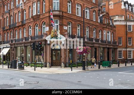 James Purdey & Sons Ltd Waffengeschäft in South Audley Street, Mayfair, London, England, Großbritannien Stockfoto