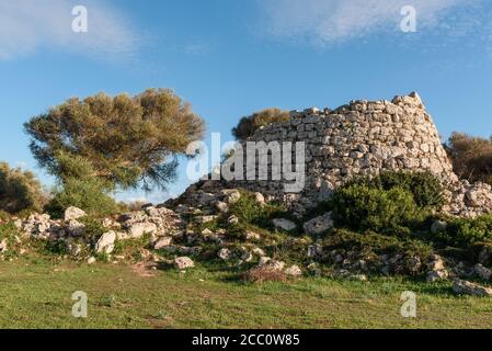 Die talaiotische Siedlung Talati de Dalt auf der Insel Menorca. Baleares, Spanien Stockfoto