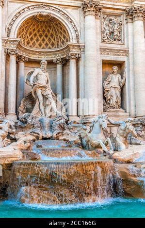 Europa, Italien, Rom, Quirinal, Trevi-Brunnen mit Neptun-Statue (17. Jahrhundert von Nicola Salvi) Stockfoto
