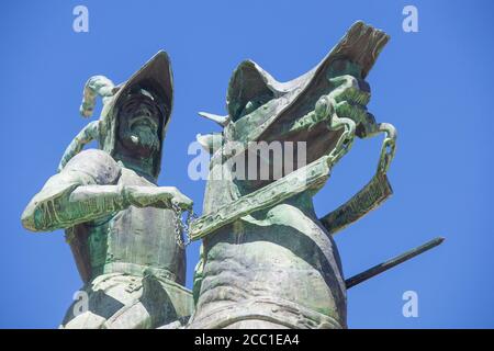 Reiterstatue von Francisco Pizarro auf der Plaza Mayor von Trujillo, Spanien. 1928 von Charles Cary Rumsey gestaltet Stockfoto