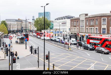 Euston Road bei King's Cross mit Blick nach Osten, London, Großbritannien Stockfoto