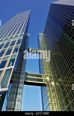 Deutschland, Bayern, München, Highlight Towers, niedrigen Winkel Ansicht Stockfoto