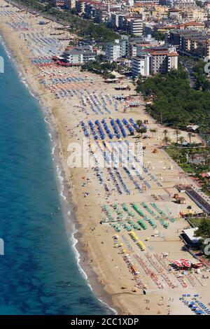 Türkei, Alanya, Blick auf Kleopatra-Strand Stockfoto