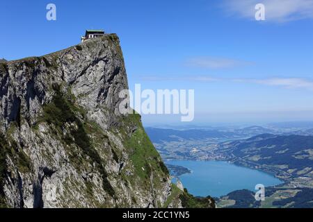 Österreich, Salzburger Land, Salzkammergut-Region, Schafberg Berg, See Mondsee, Blick auf Hotel Schafbergspitze Berg Stockfoto