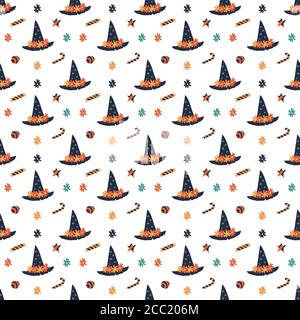 Happy Halloween nahtlose Muster, Textur, Hintergrund. Hexenhut mit Blumen, Süßigkeiten. Verpackungspapierdesign. Stock Vektor