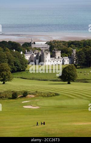 Irland, Leinster, County Fingal, Ansicht von Howth Castle Stockfoto