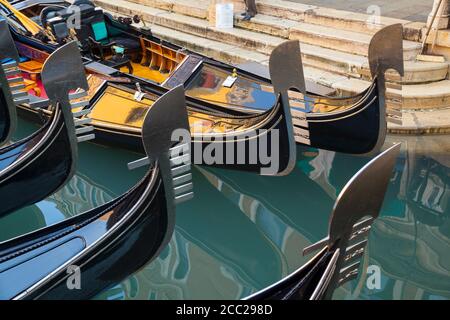 Italien, Venedig Gondeln Kanal in der Nähe von Markusplatz entfernt Stockfoto