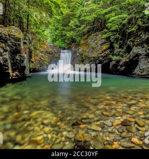 Wasserfall am Granit Creek in der Wildnis Kabinett Berge in der Nähe von Libby, montana Stockfoto