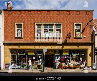 Norwich Shopping Loses Emporium - Loses Antique and Bric a Brac Store auf Magdalen St Norwich. Das größte Sammlerstücke- und Antiquitätengeschäft in Norwich. Stockfoto