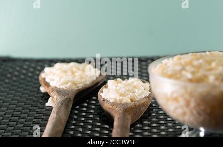 Weißer Mais für Canjica. Gericht in verschiedenen Regionen Brasiliens bekannt, kann Hominy weiß oder gelb sein, wenn mit Mais hergestellt. Es hat mehrere Vorteile für unsere Stockfoto