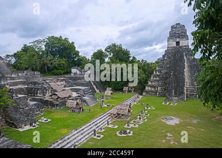 Alte Ruinen von Tikal / Yax Mutal, alte Maya-Stadt in der Nähe der Stadt Flores, Petén Department, Guatemala, Mittelamerika Stockfoto