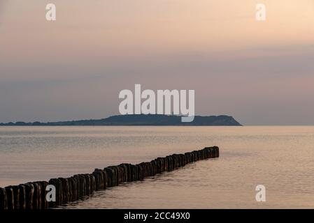 14. August 2020, Mecklenburg-Vorpommern, Dranske: Kreuzbühne mit Blick auf die Insel Hiddensee. Foto: Stephan Schulz/dpa-Zentralbild/ZB Stockfoto