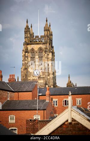 Grade I denkmalgeschütztes Gebäude St Mary's Church die älteste Pfarrkirche in Stockport, Greater Manchester, England. Stockfoto