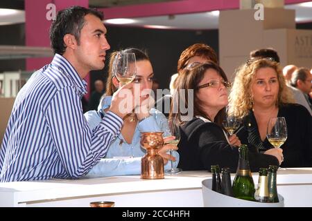 Turin, Piemont, Italien. -10/26/2009 - Messe "Wine Show" Stockfoto