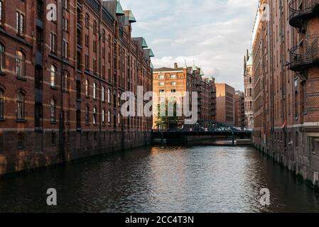 Das Warehouse District oder die Speicherstadt. Wandrahmsfleet Kanal. Weltkulturerbe der UNESCO Stockfoto