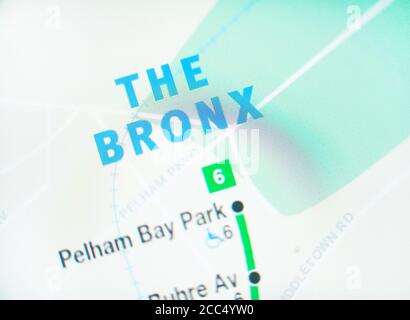 Bronx District auf New York City U-Bahn-Karte auf dem Smartphone-Bildschirm. Stockfoto