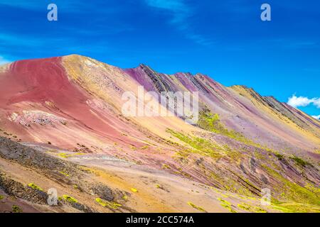 Bunte Streifen von Vinicunca (Regenbogenberg) in Pitumarca, Peru Stockfoto