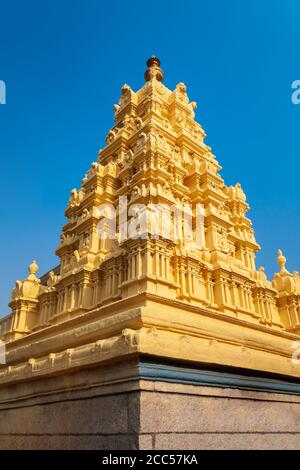 Chamundeshwari Tempel ist ein Hindu Tempel auf der Spitze des Chamundi Hills in der Nähe von Mysore in Indien Stockfoto