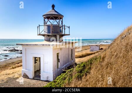 Der verlassene Punta Gorda Leuchtturm an der Lost Coast, Kalifornien USA Stockfoto