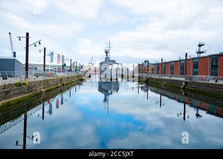 Belfast, Northern Iralnd - 03. August 2020: Die HMS Caroline, ein C-Klasse leichter Kreuzer der Royal Navy, der im ersten Weltkrieg eingesetzt wurde Stockfoto