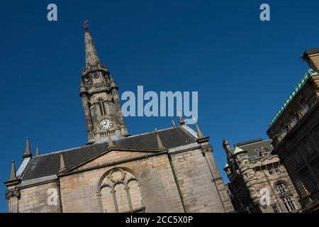 Tron Kirk Uhrturm, Heimat des Royal Mile Market an der Royal Mile, City of Edinburgh, Schottland. Stockfoto