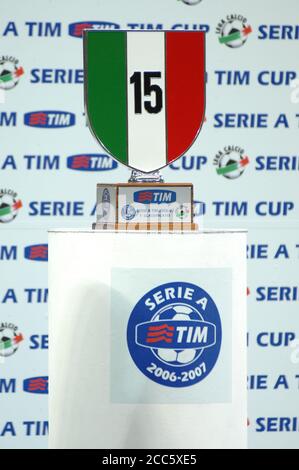 Mailand Italien, 19. August 2007, 'G.MEAZZA' Stadion, Fußball-Super-Cup Trophy 2007, FC Inter - AS Roma : Trophy der italienischen Fußball-Meisterschaft Stockfoto