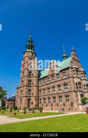 Schloss Rosenborg - erbaut von König Christian IV. In Kopenhagen, Dänemark an einem Sommertag Stockfoto