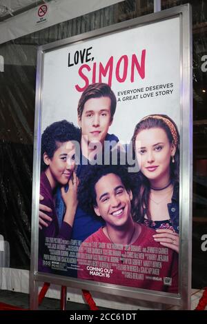 LOS ANGELES - MAR 13: Atmosphere at the Love, Simon Special Screening im Westfield Century City Mall Atrium am 13. März 2018 in Century City, CA Stockfoto