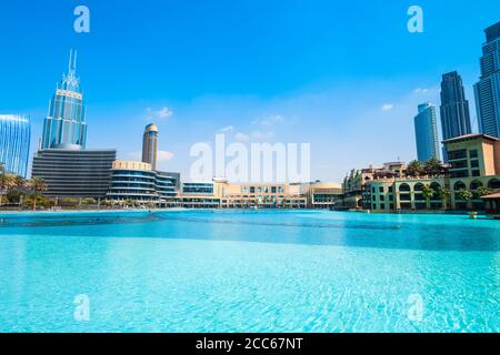 DUBAI, VAE - 26. FEBRUAR 2019: Die Dubai Mall ist das zweitgrößte Einkaufszentrum der Welt in Dubai in den Vereinigten Arabischen Emiraten entfernt Stockfoto