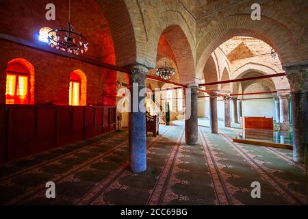 ANTALYA, Türkei - September 14, 2014: Alaaddin Moschee in Antalya Altstadt oder Kaleici in der Türkei Stockfoto