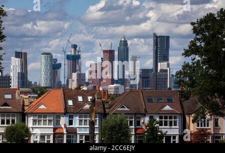 Bild zeigt: Ruskin Park Richtung Vauxhall Bild von Gavin Rodgers/ Pixel8000 Stockfoto